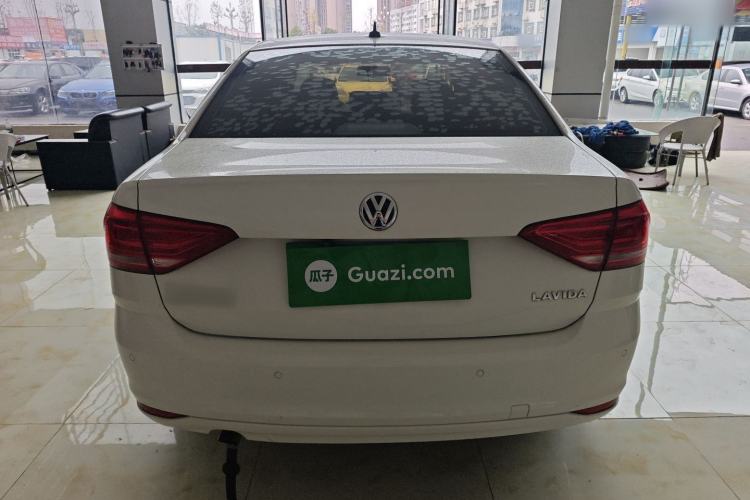 Used Volkswagen Lavida 2017 1.6L Automatic Fashion Edition
