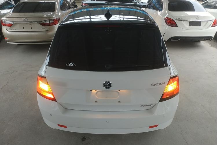 Used Skoda Fabia 2015 1.6L Automatic Sport Edition
