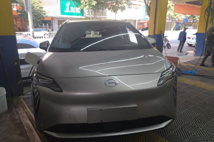 Used AION Y 2022 Plus 70 Tech Edition
