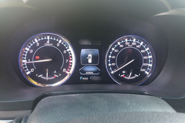 Used Changan CS95 2017 2.0T Two-Wheel Drive Zhitu Edition
