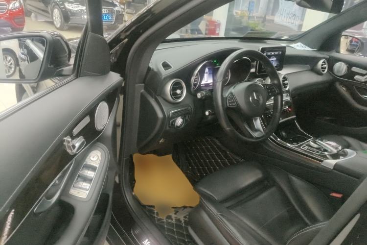 Used Mercedes-Benz GLC 2019 GLC 260 L 4MATIC Dynamic Model
