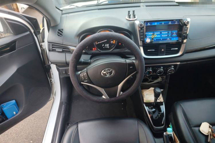 TDK.VehicleDetails.img