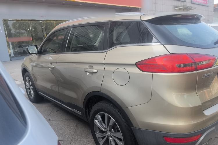 Used Geely Auto Emgrand X7 Sport 2016 1.8TD Automatic ZhiShang Model
