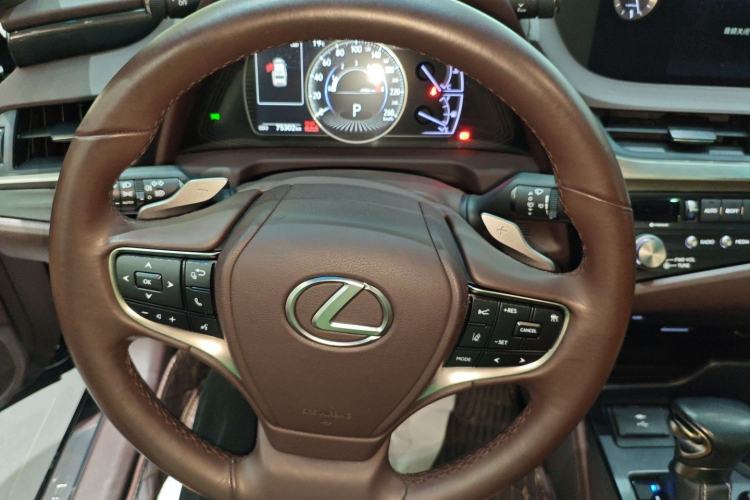 Used Lexus ES 2020 260 Excellence Edition
