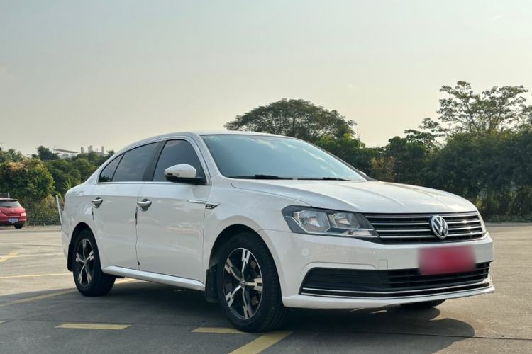 Used Volkswagen Lavida 2017 1.6L Automatic Fashion Edition