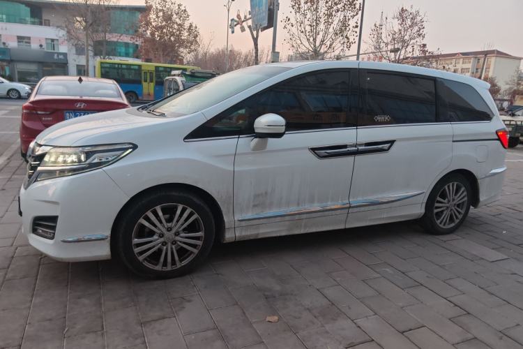 Used Honda Elysion 2016 2.4L Luxury Edition
