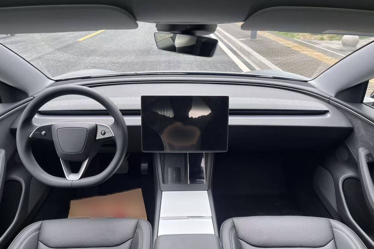 Used Tesla Model 3 2023 Long-Range All-Wheel-Drive Version
