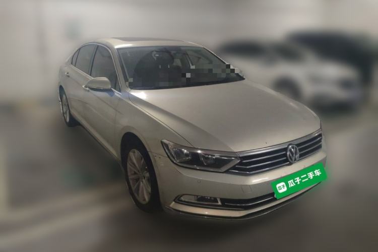 Used Volkswagen Magotan 2018 330TSI DSG Advanced Model
