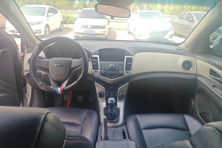 Used Chevrolet Cruze 2015 1.5L Classic SL MT
