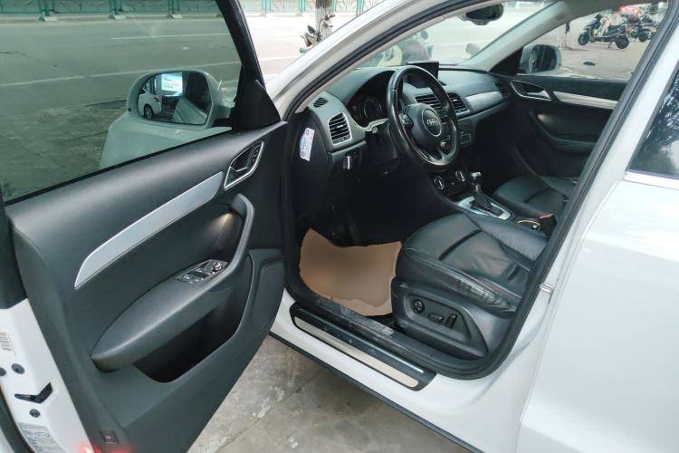 Used Audi Q3 2015 35 TFSI quattro Technology Edition
