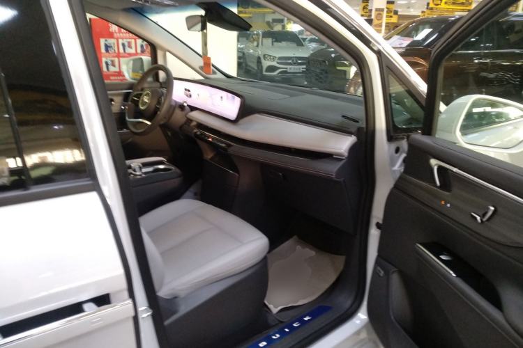 Used Buick GL8 2025 Lu Zun Deluxe Edition