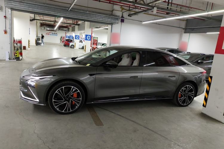 Used  L7 2022 Pro Model
