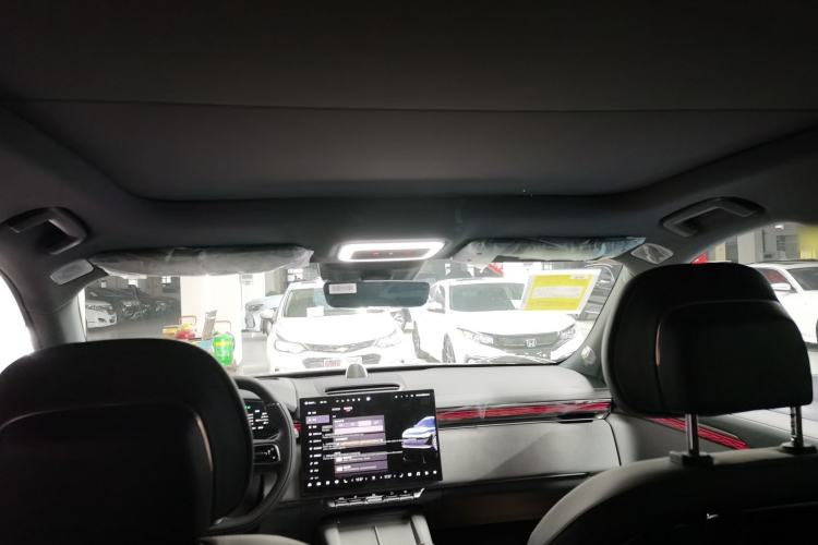 Used Zeekr 7X 2025 100 kWh Long-Range Rear-Wheel Drive with Intelligent Driving Features