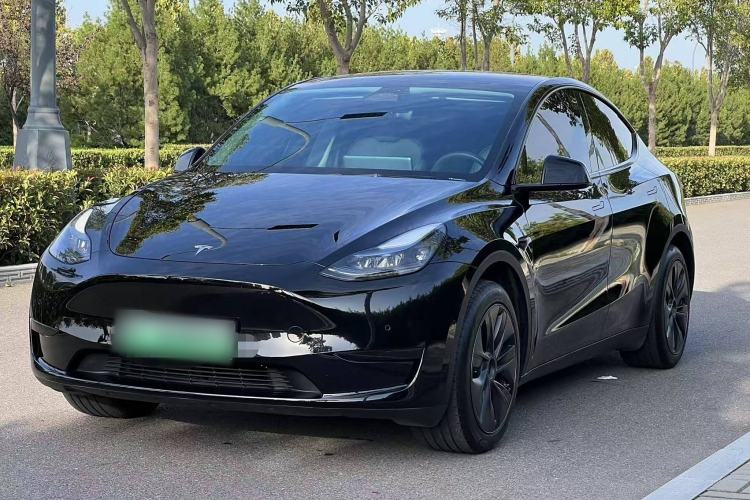 Used Tesla Model Y 2023 Rear-Wheel-Drive Version
