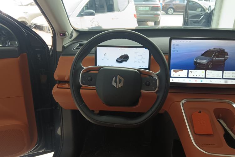 Used Leapmotor C16 2026 Extended-Range 280 LiDAR Zhizun Edition 6 Seats