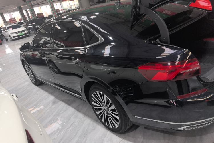 Used Volkswagen Passat 2020 330TSI Luxury Edition China VI