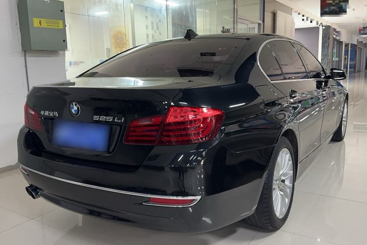Used BMW 5 Series 2014 525Li Luxury Design Package