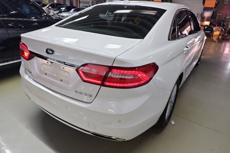 Used Ford Taurus 2018 EcoBoost 245 Fashion Edition China V Standard