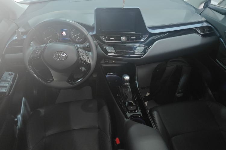 Used Toyota IZOA 2021 2.0L Yichi Version