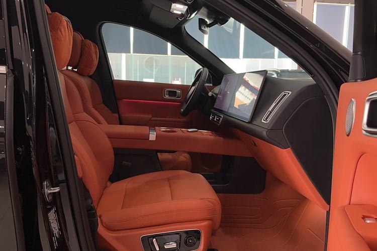 Used Li Auto L8 2025 Pro Smart Refresh Edition
