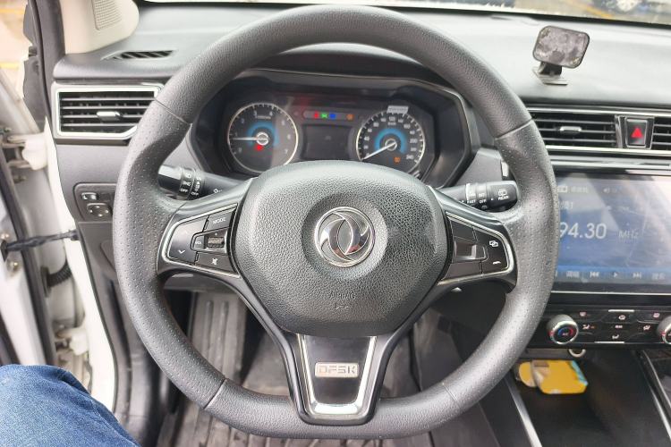 Used Dongfeng Fengon 580 2021 Revised ☆ Star Edition 1.8L Manual Elite Version
