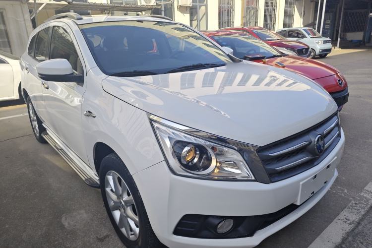 Used Venucia T70 2015 2.0L CVT Smart Edition