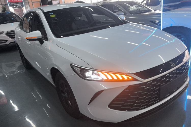 Used BYD Qin PLUS 2025 DM-i Smart Drive 55KM Leading Model
