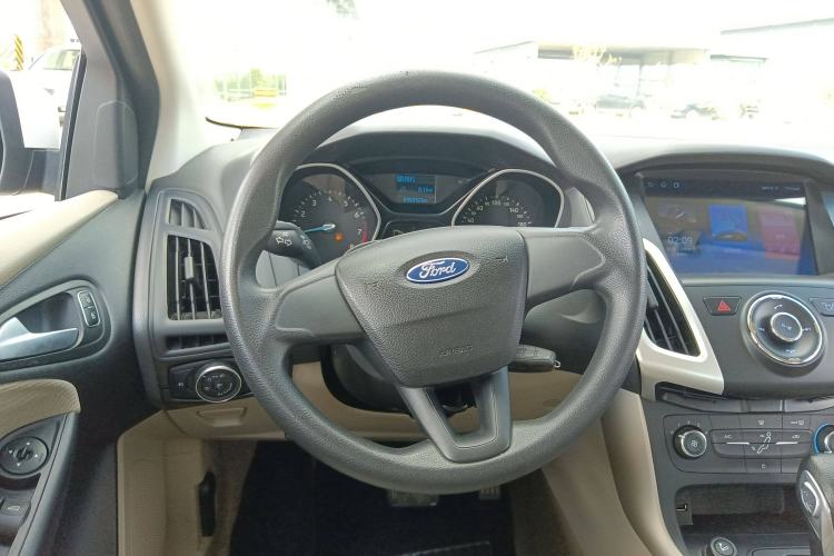 Used Ford Focus 2015 Sedan 1.6L Automatic Comfort Model