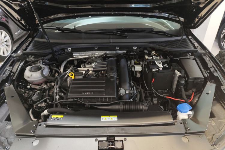 Used Volkswagen Magotan 2023 2 Million Units Limited-Edition 280TSI DSG Comfort Version
