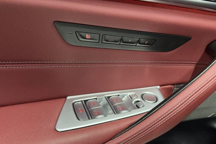 Used BMW 5 Series 2021 Updated 530Li Luxury Package Premium Edition
