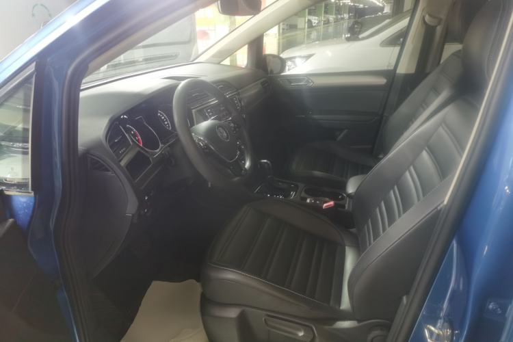 Used Volkswagen Touran 2018 Volkswagen Touran L 280TSI DSG Comfort Edition 7 Seats China V Emission Standard