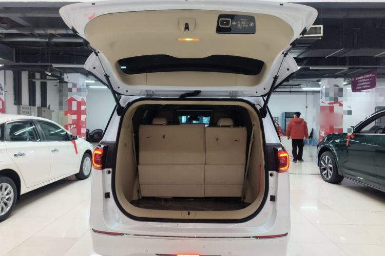 Used Buick GL8 2023 ES Lu Zun Deluxe Model
