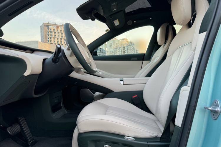 Used  YU7 2025 Ultra-Long Range High-Performance All-Wheel-Drive Max Edition