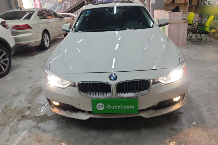 Used BMW 3 Series 2015 320i Fashion Model