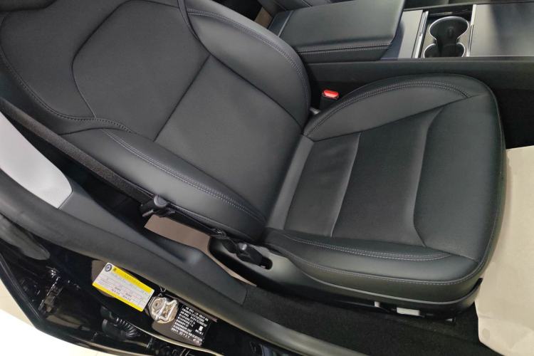 Used Tesla Model 3 2023 Rear-Wheel-Drive Version
