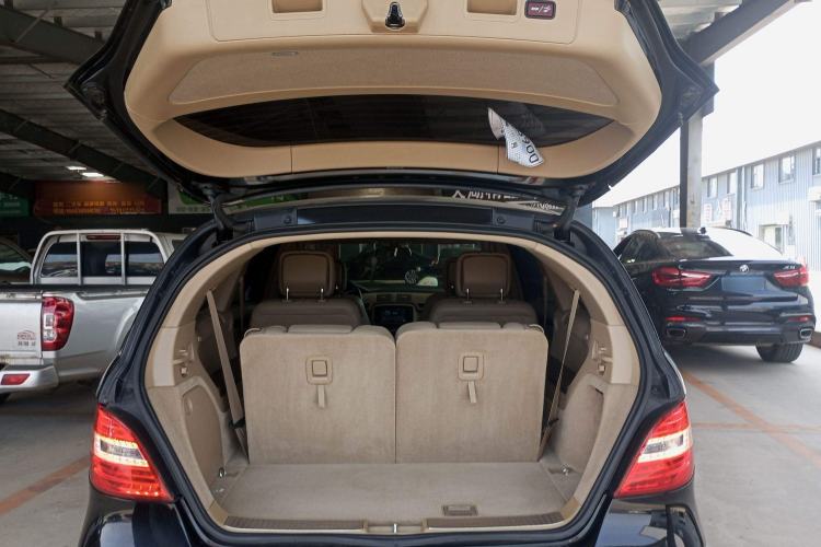 Used Mercedes-Benz R-Class 2017 R 320 4MATIC Luxury Collection Edition
