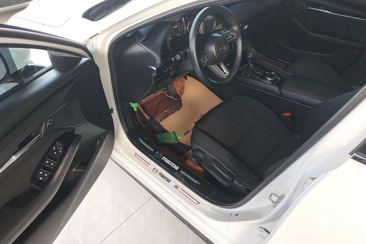 Used Mazda Mazda 3 Axela 2023 2.0L Automatic ZhiXuan Edition
