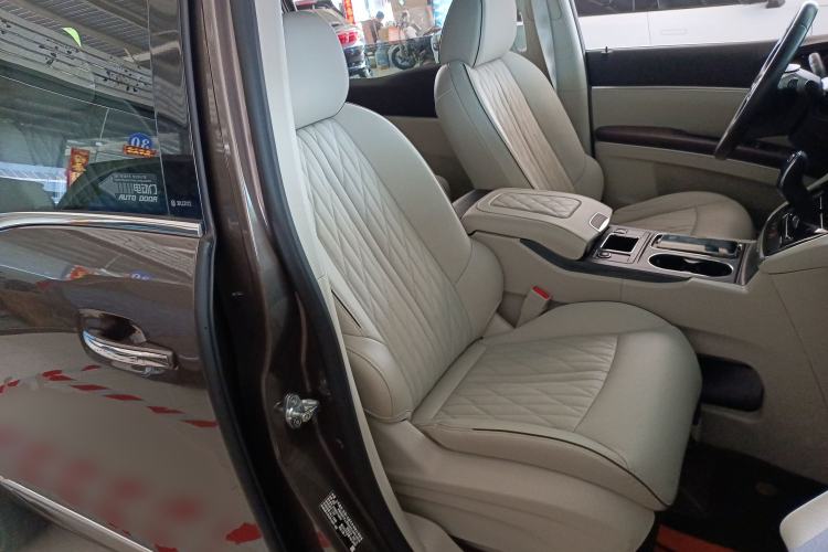 Used Buick GL8 2022 Land Executive Class 652T Prestige Model
