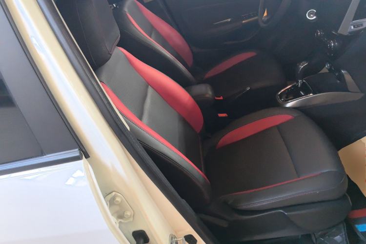 Used Changan CS15 2016 1.5L Automatic Fashion Edition
