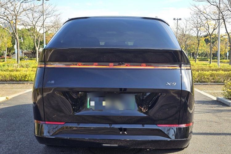 Used XPeng X9 2025 740 Ultra-Long Range Max
