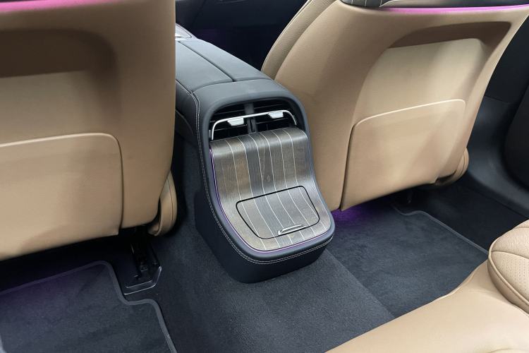 Used Mercedes-Benz E-Class 2024 Refresh E 300 L Stylish Edition
