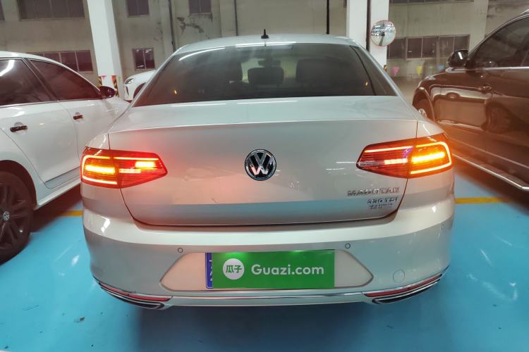 Used Volkswagen Magotan 2019 330TSI DSG Luxury Version China VI Standard
