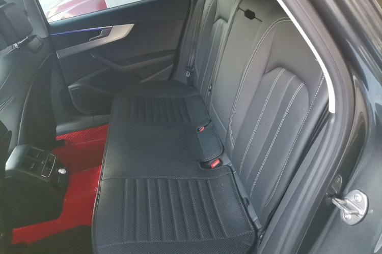 Used Audi A4L 2020 40 TFSI Luxury Dynamic Model
