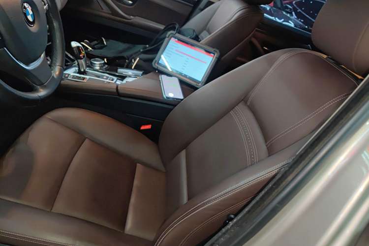 Used BMW 5 Series 2014 525Li Luxury Design Package
