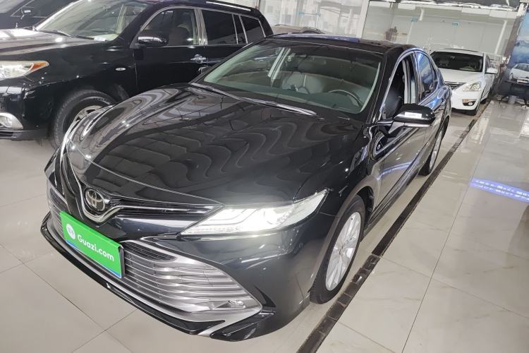 Used Toyota Camry 2018 2.0G Luxury Edition
