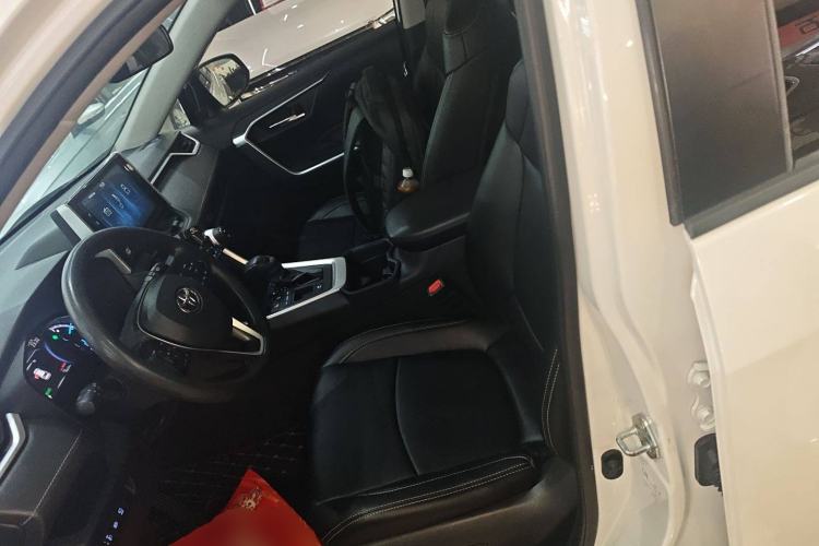 Used Toyota RAV4 2020 Dual-Engine 2.5L E-CVT Two-Wheel Drive Elite Edition
