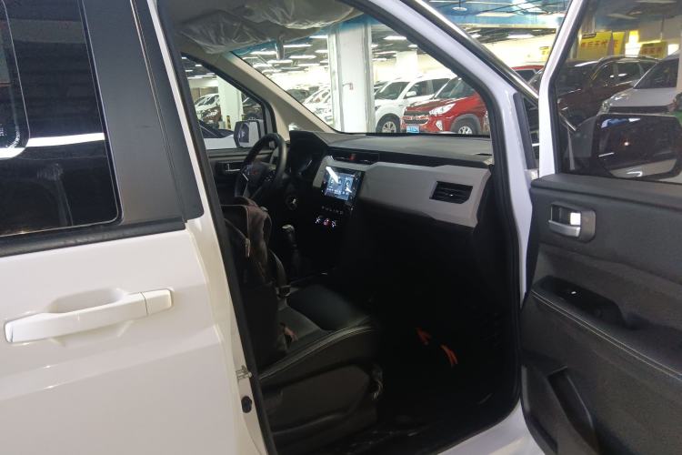 Used Wuling Zhengcheng 2021 1.5T Manual Luxury Version

