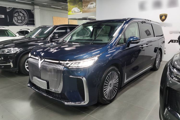 Used VOYAH Dream 2025 PHEV Four-Wheel-Drive Flagship Kunpeng Edition
