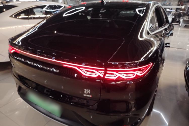 Used BYD Han 2025 DM-i Intelligent Driving Edition 125KM LiDAR Flagship Model
