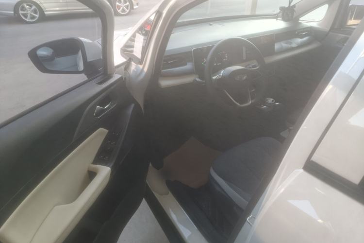 Used Geometry E Firefly 2024 301km Flowing Light
